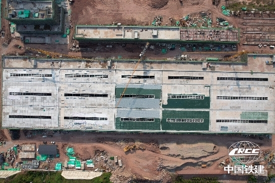 建設(shè)中的重慶軌道24號(hào)線鹿角車輛段(龔雪萍 供圖)_副本.jpg